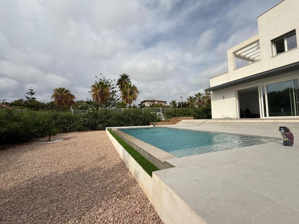4 bedrooms Villa in Sant Llorenc Des Cardassar, Spain No. 277044