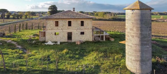 4 bedrooms House in Castiglione del Lago, Italy No. 58447 11