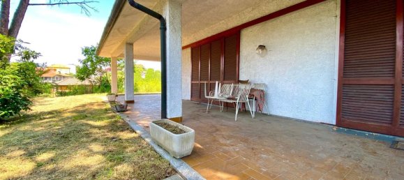 5غرفة فيلا في Olgiate Comasco, Italy رقم 76088 30