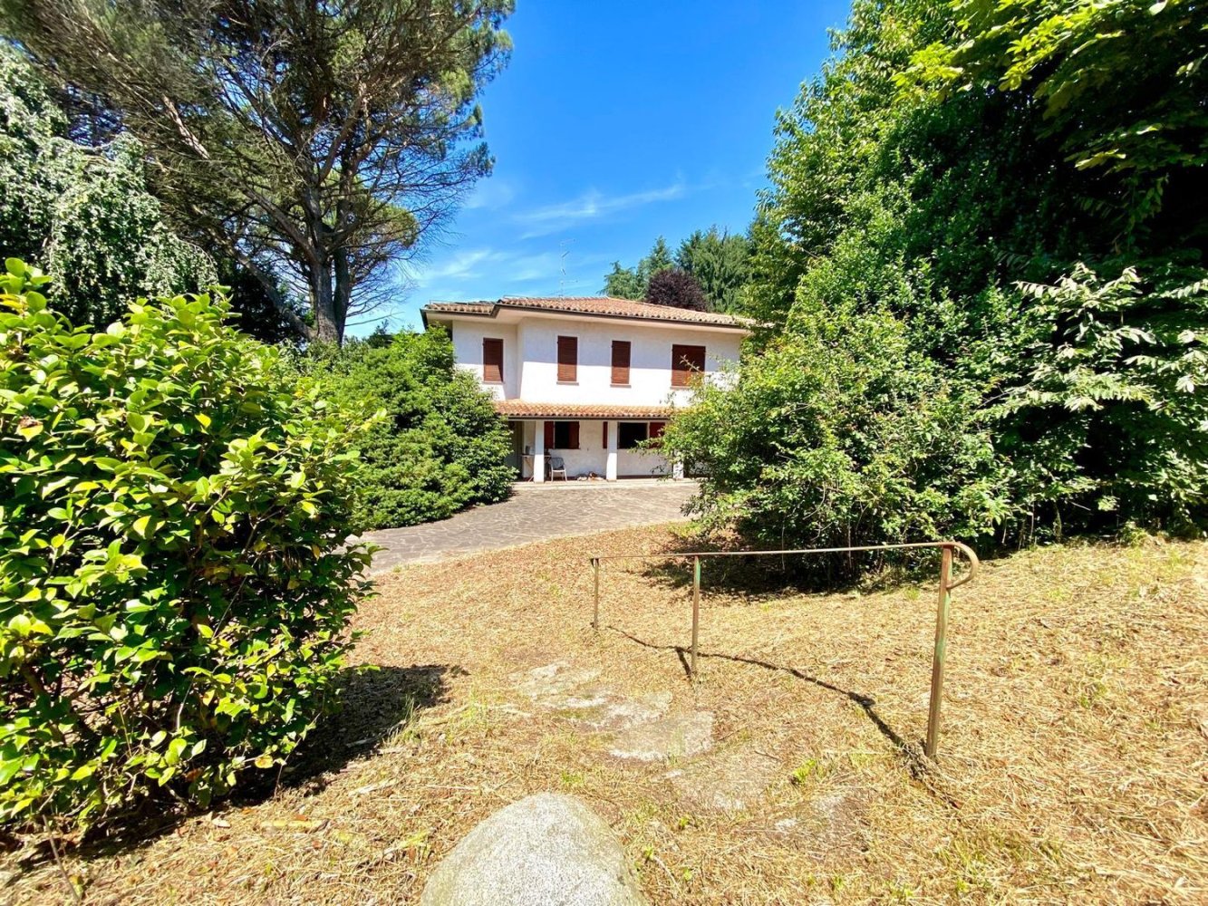 5غرفة فيلا في Olgiate Comasco, Italy رقم 76088