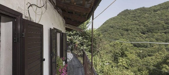 3 rooms Villa in Turin, Italy No. 139455 6