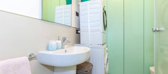 Apartamento de 2 dormitorios en Guanzate, Italy No. 331015 18