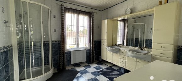 4 Schlafzimmer Haus in Indre, France, Nr. 265700 9
