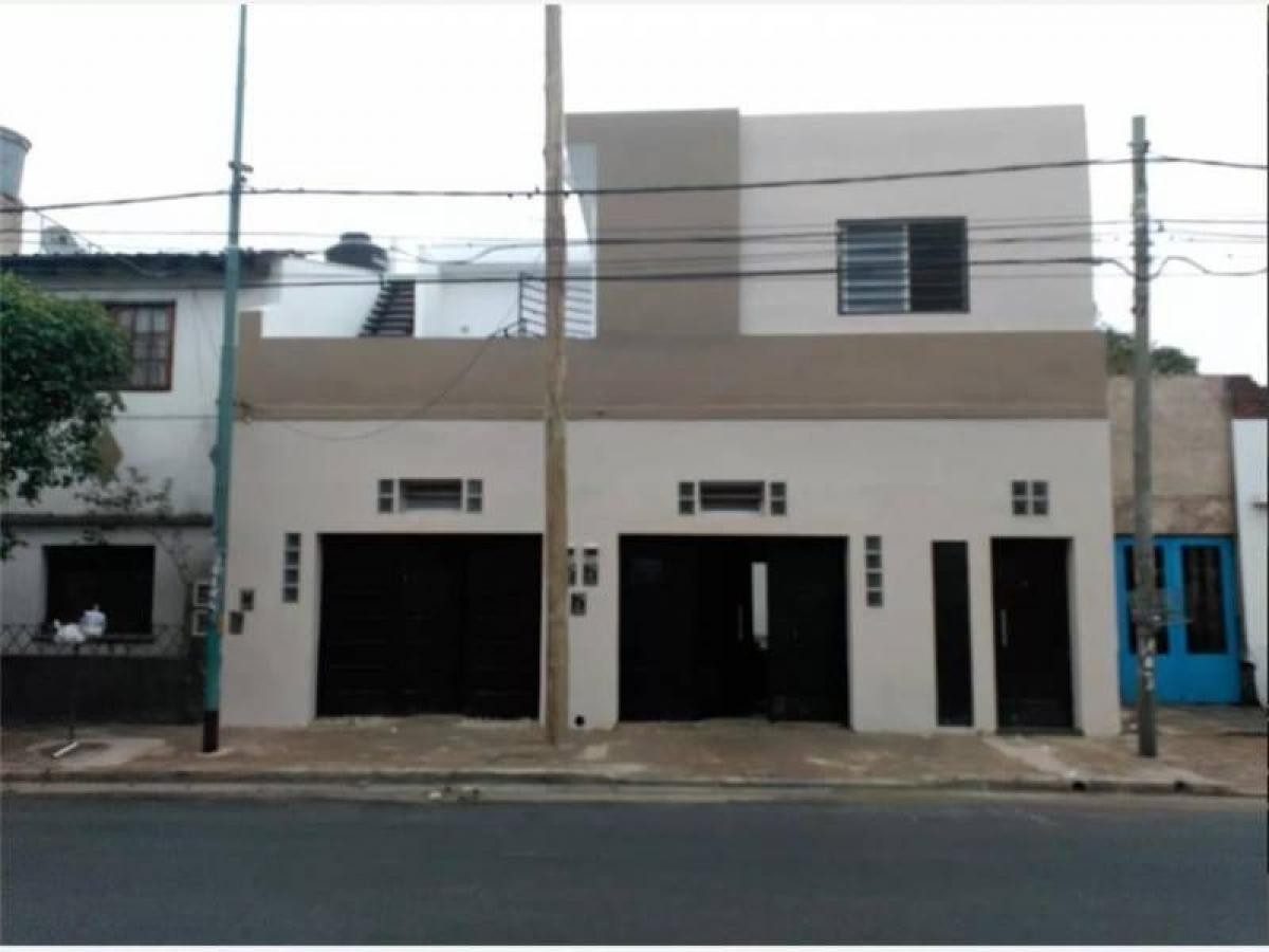 220m² Building in Vicente Lopez, Argentina No. 106687