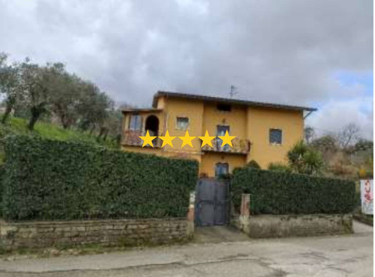6 غرف نوم شقة في San Leucio del Sannio, Italy رقم 209256