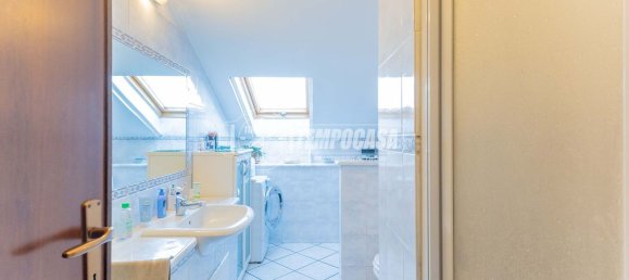 Apartamento de 3 habitaciónes en Magenta, Italy No. 175003 19