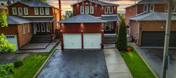 Casa de 5 dormitorios en Vaughan, Canada No. 384 2