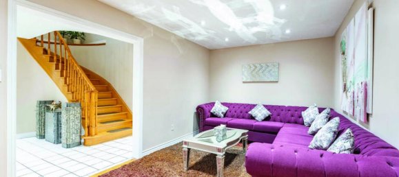 Casa de 5 dormitorios en Vaughan, Canada No. 384 9