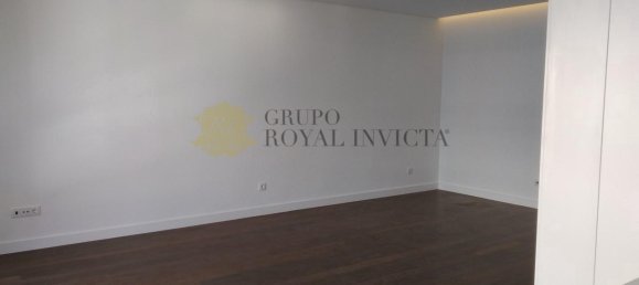 4 bedrooms Apartment in Porto, Portugal No. 78941 14