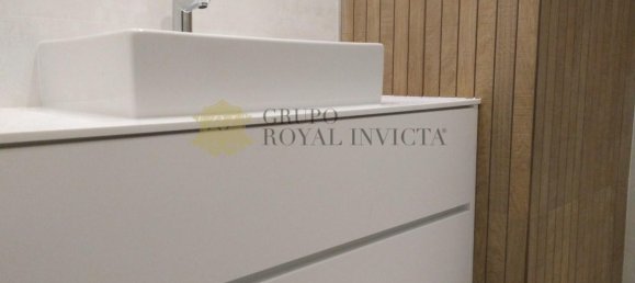 4 bedrooms Apartment in Porto, Portugal No. 78941 18