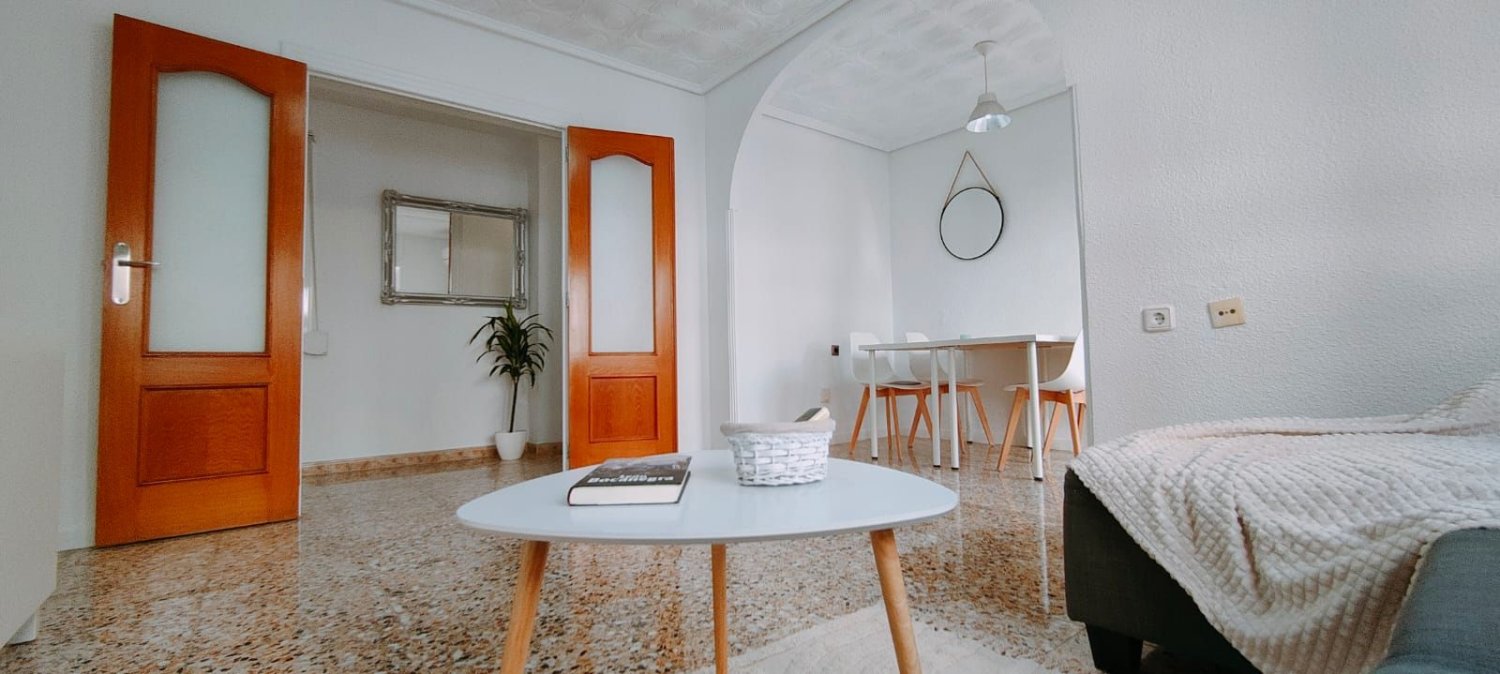 3 bedrooms Apartment in Alicante, Spain No. 256036