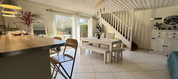 Дом с 3 спальнями в Ламот-Монтравель, Франция № 341186 4