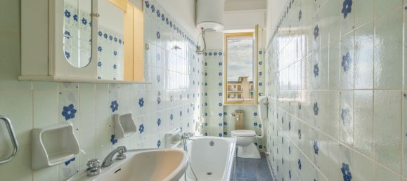 1 bedroom Apartment in Ceriale, Italy No. 271369 10