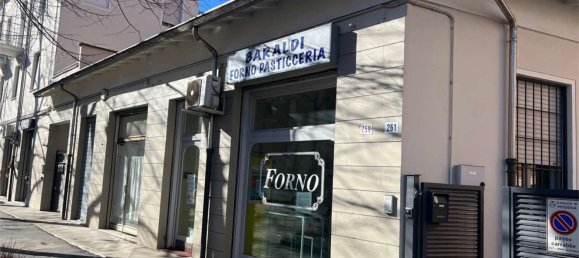 85m² Commercial property in Carpi, Italy No. 147395 13