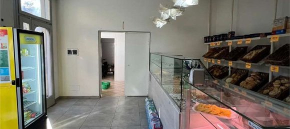 85m² Commercial property in Carpi, Italy No. 147395 6