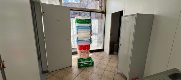 85m² Commercial property in Carpi, Italy No. 147395 18