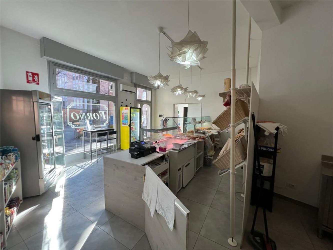 85m² Commercial property in Carpi, Italy No. 147395