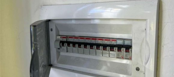 85m² Commercial property in Carpi, Italy No. 147395 11