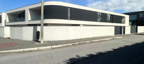 3 chambres Maison à Madalena, Portugal No. 136237 16