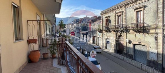 3 bedrooms Apartment in Francavilla di Sicilia, Italy No. 307995 3