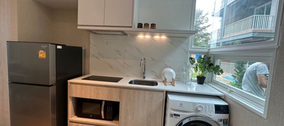 Studio in the Condo in Nai Yang, Thailand No. 8434 8