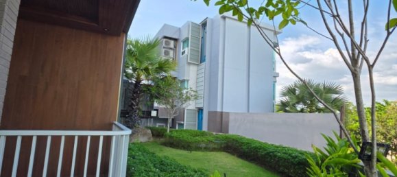 Studio in the Condo in Nai Yang, Thailand No. 8434 25