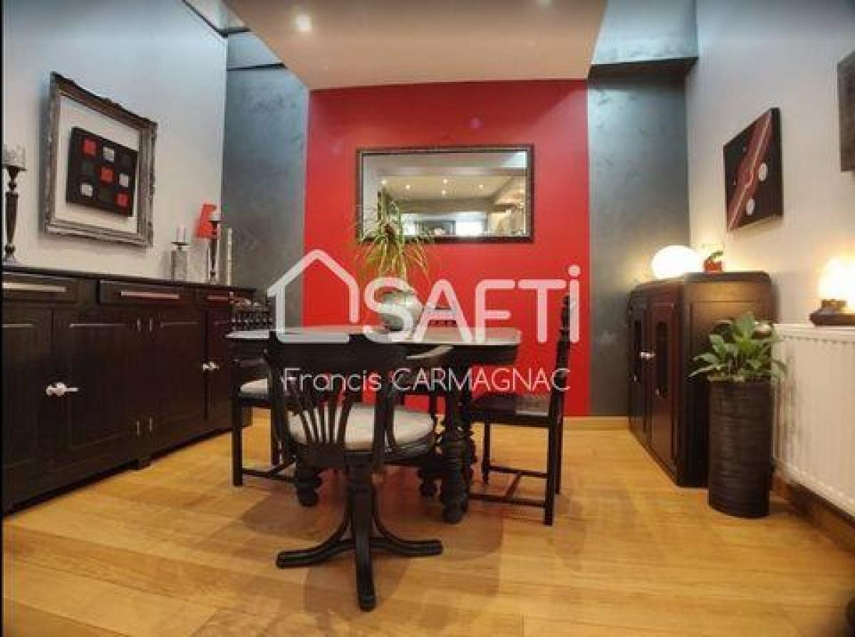 3 bedrooms House in Libourne, France No. 6831