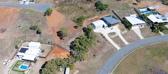 1362m² Land in Bowen, Australia No. 437 2