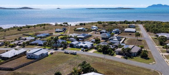 1362m² Land in Bowen, Australia No. 437 8