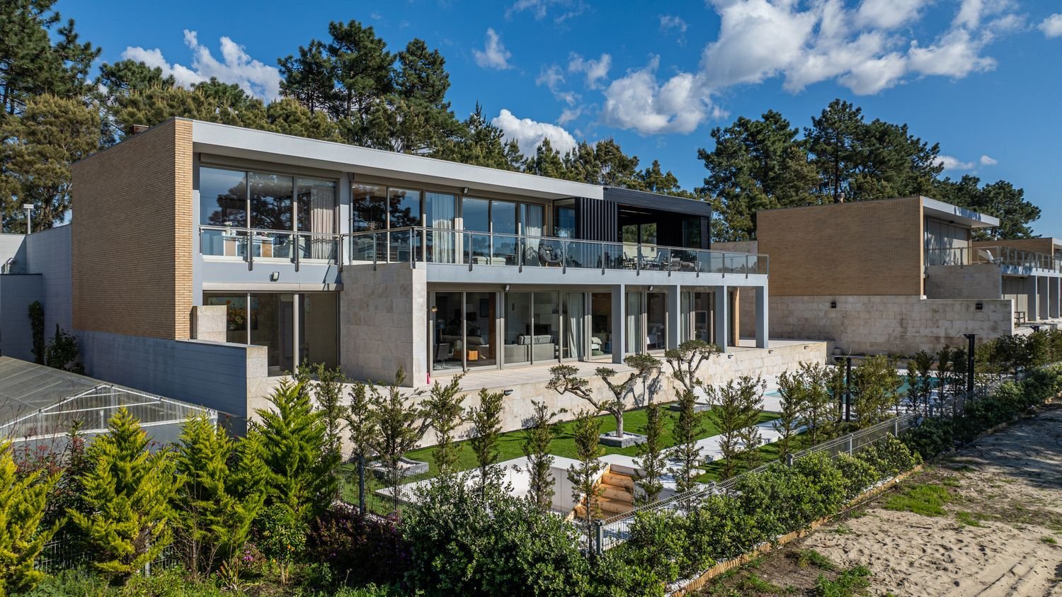 Casa de 5 dormitorios en Darque, Portugal No. 100347