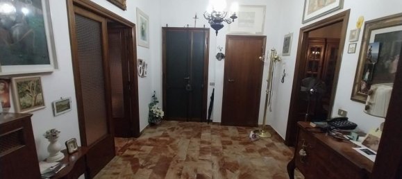 5 Schlafzimmer Wohnung in Prato, Italy, Nr. 345141 11