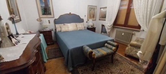 5 Schlafzimmer Wohnung in Prato, Italy, Nr. 345141 3