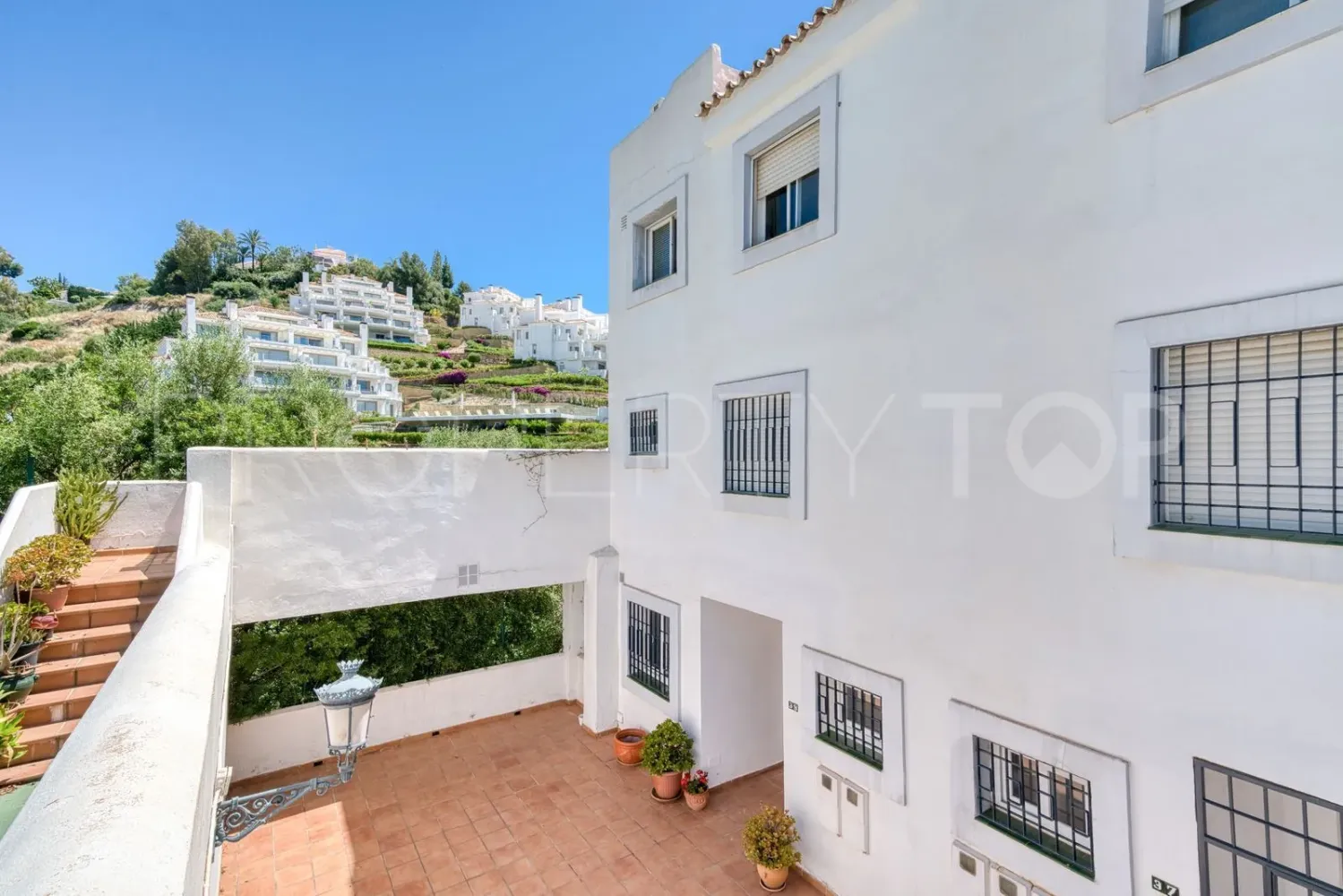 3 bedrooms Townhouse in Marbella, Spain No. 182198