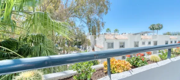 3 bedrooms Townhouse in Marbella, Spain No. 182198 13