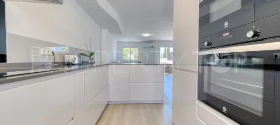 3 bedrooms Townhouse in Marbella, Spain No. 182198 8