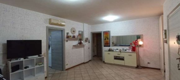 Apartamento de 3 habitaciónes en Casorezzo, Italy No. 284673 5