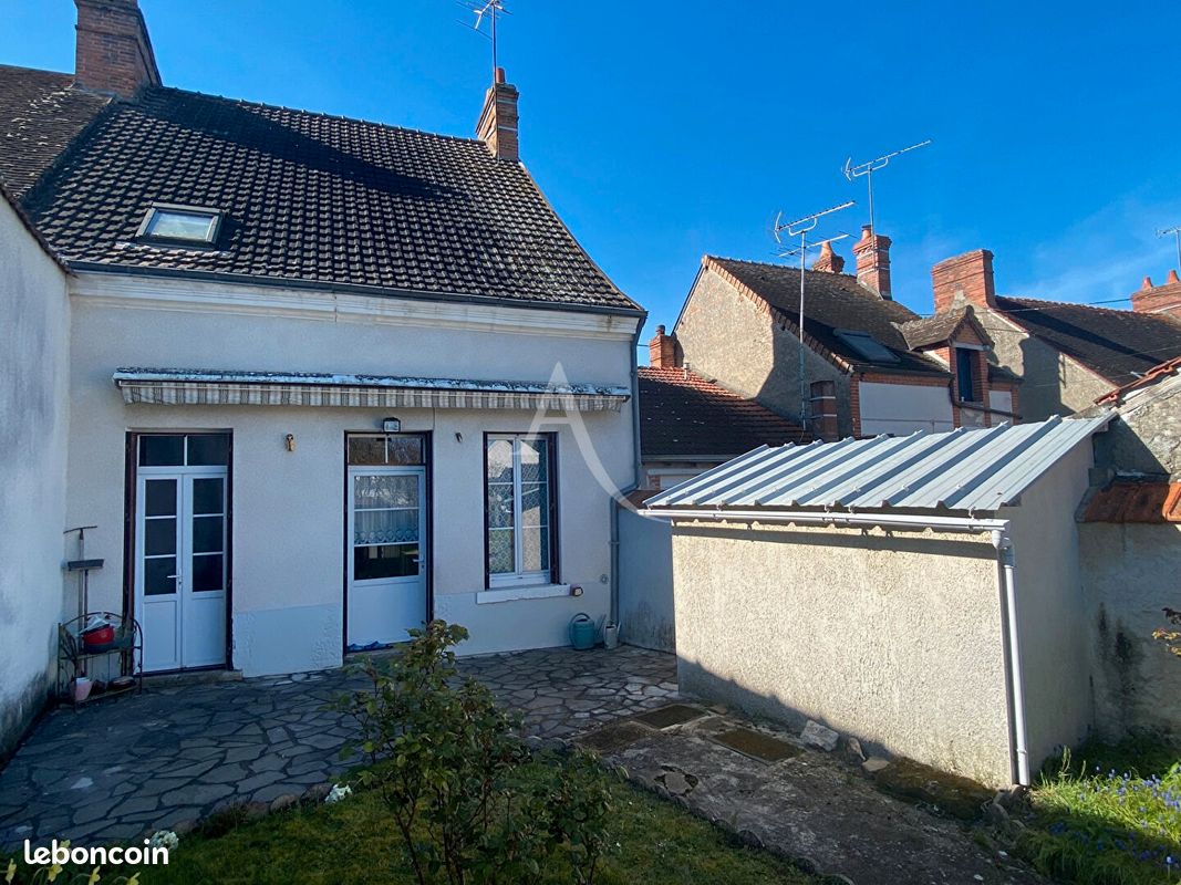 3 bedrooms Townhouse in Romorantin-Lanthenay, France No. 69956