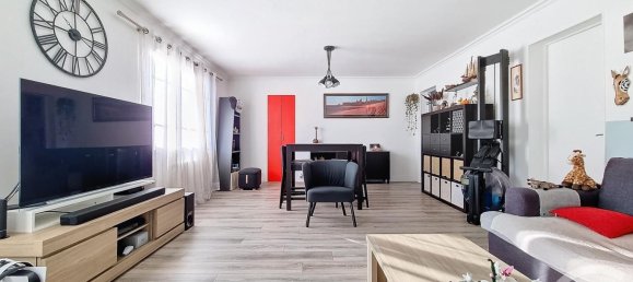 Dúplex de 2 dormitorios en Chennevieres-sur-Marne, France No. 134394 3