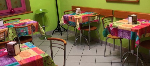 80m² Commercial property in Veneto, Italy No. 64904 12