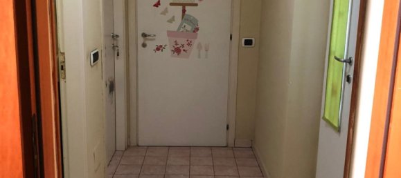 80m² Commercial property in Veneto, Italy No. 64904 17