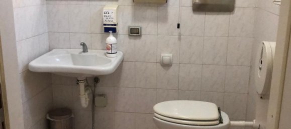 80m² Commercial property in Veneto, Italy No. 64904 19