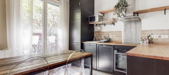 2 chambres Appartement à Paris, France No. 174877 4