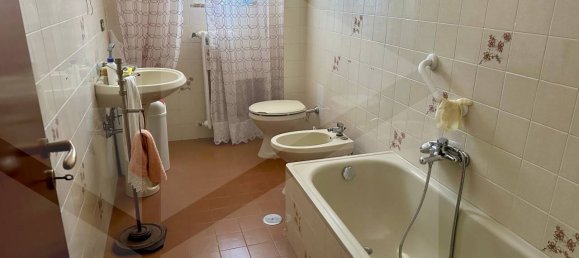 Apartamento de 3 habitaciónes en Capurso, Italy No. 17325 6