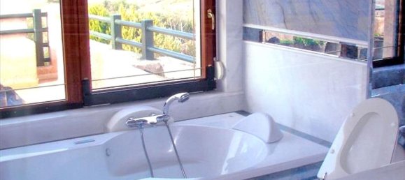 6 غرف نوم فيلا في Saronida, Greece رقم 6807 5