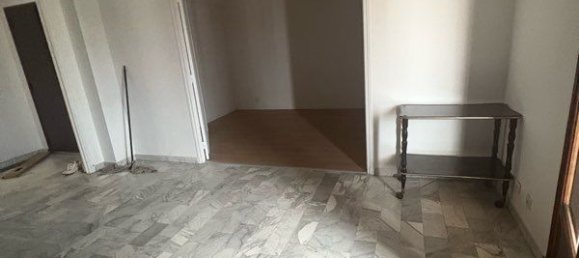 4-salle Appartement à Borgo, France No. 355886 3