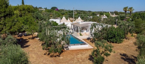 4 bedrooms House in Ceglie Messapica, Italy No. 295117 2