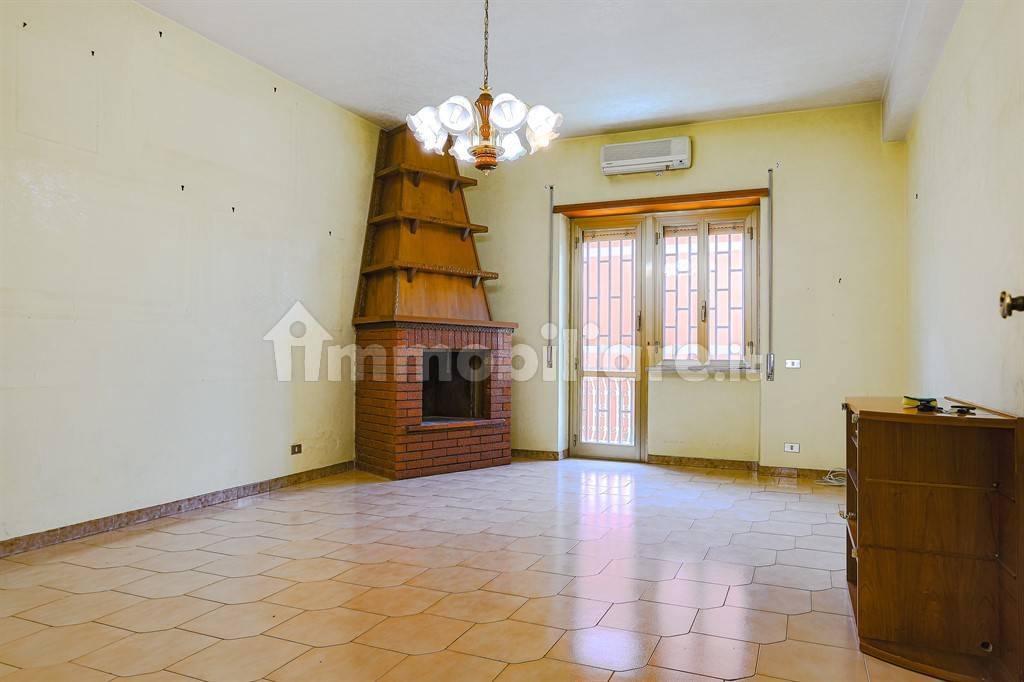 3 bedrooms Apartment in Rome, Italy No. 349106
