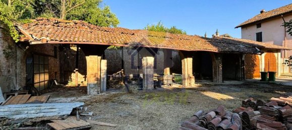 3 bedrooms House in Casalpusterlengo, Italy No. 378489 8