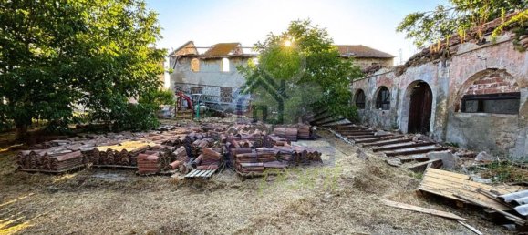 3 bedrooms House in Casalpusterlengo, Italy No. 378489 5