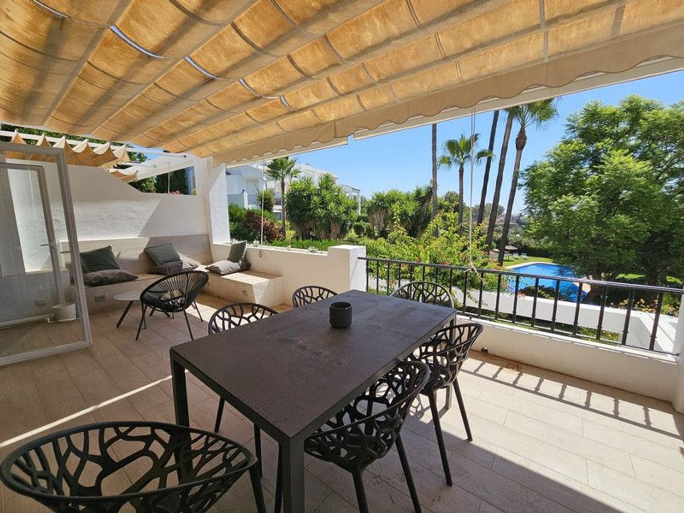 Квартира с 3 спальнями в Ла Квинта, Испания № 175630